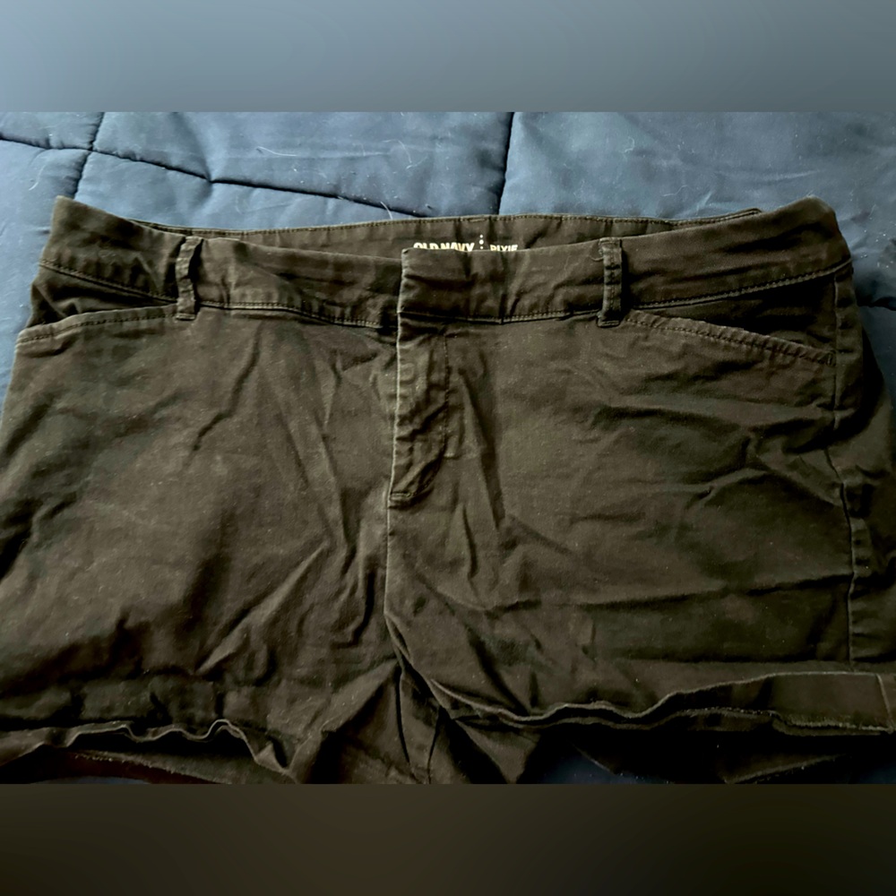 Old navy shorts hardly worn